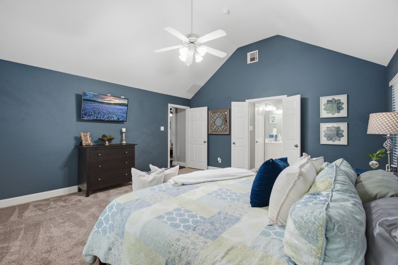 7005 Royal Glen Trail