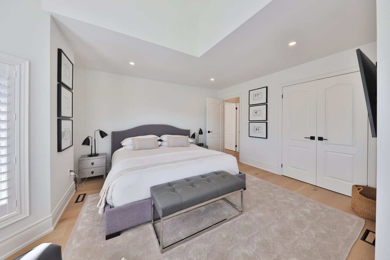 30-2400 Neyagawa Boulevard, Oakville