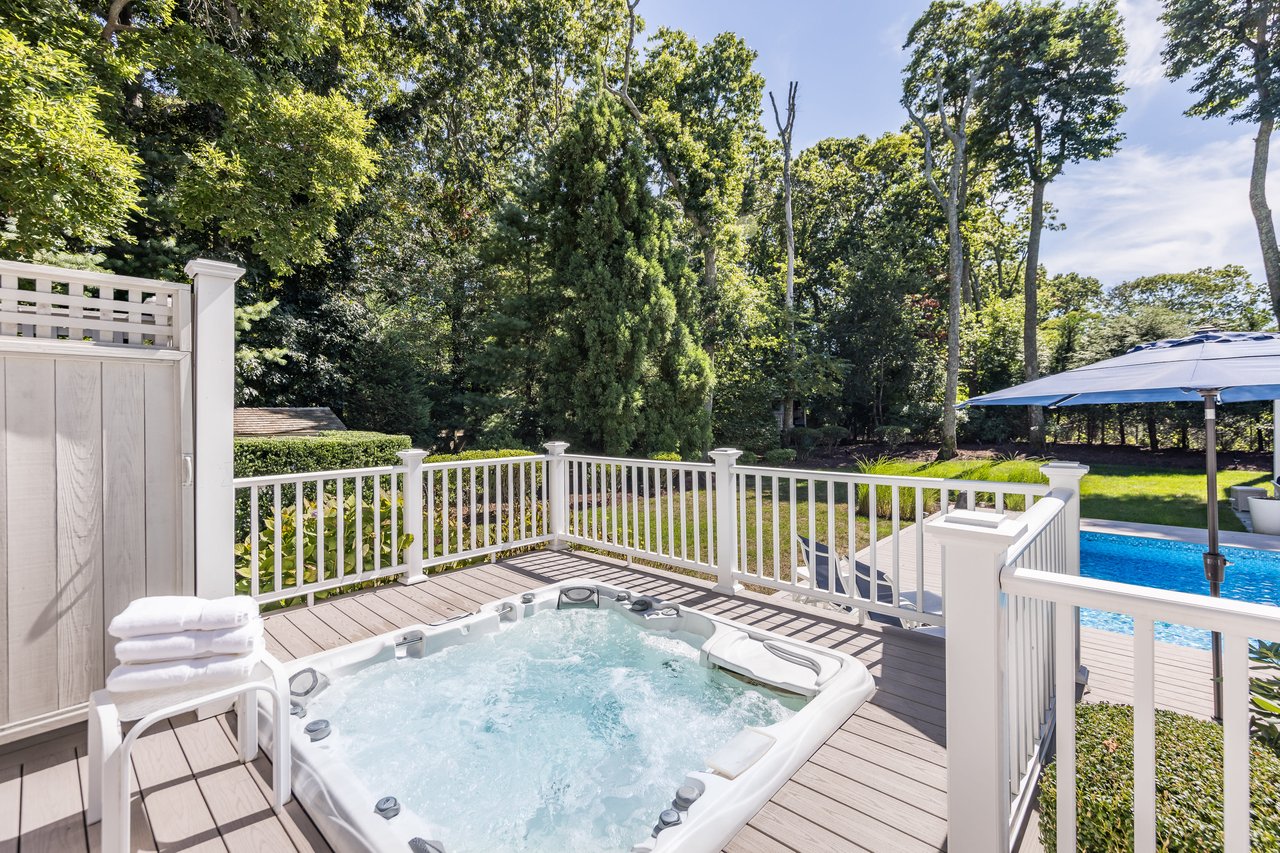 139 Meadows East