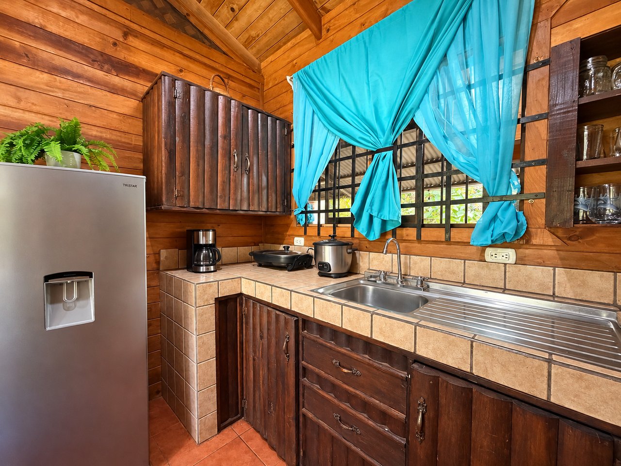 Riverside Cabin in Uvita | 0.98-Acre Estate with Room to Expand