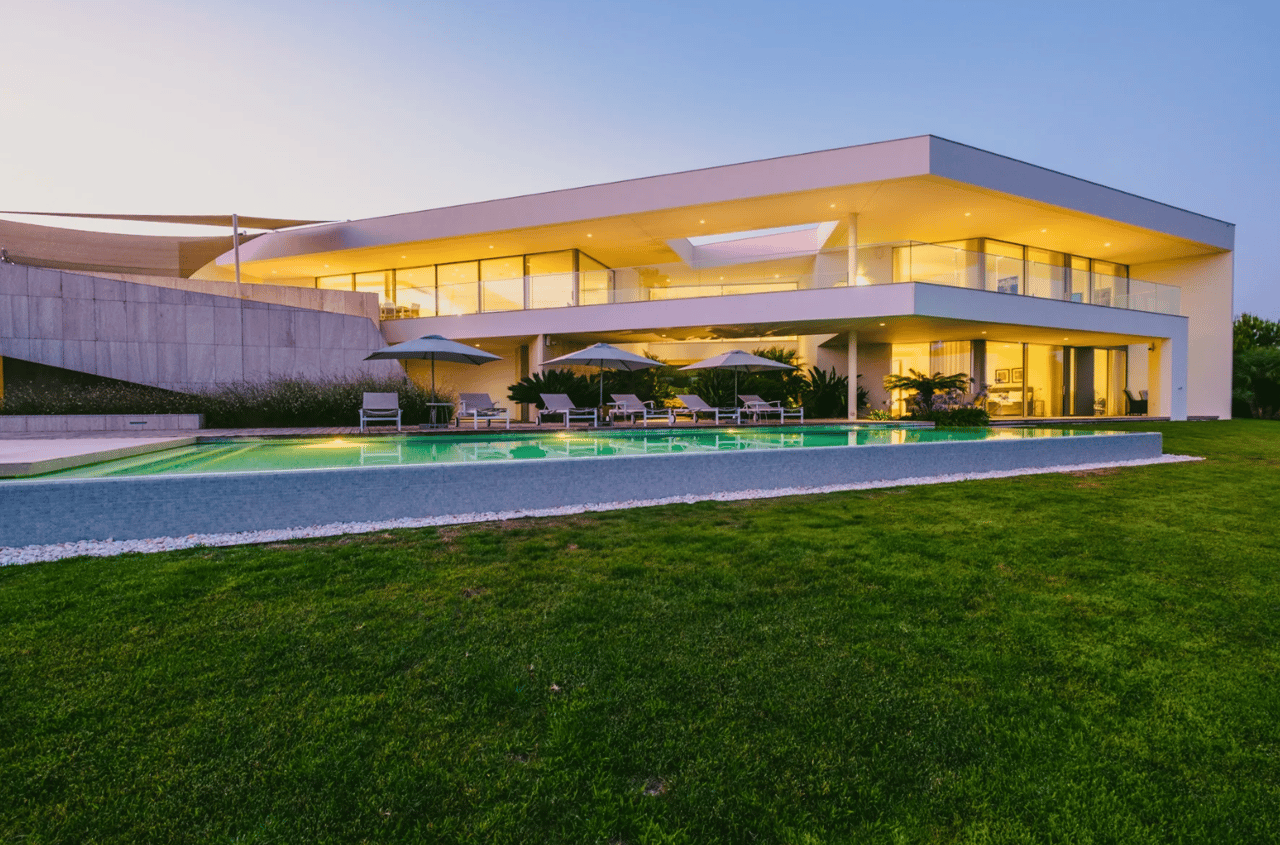 Western Lagos, Portugal