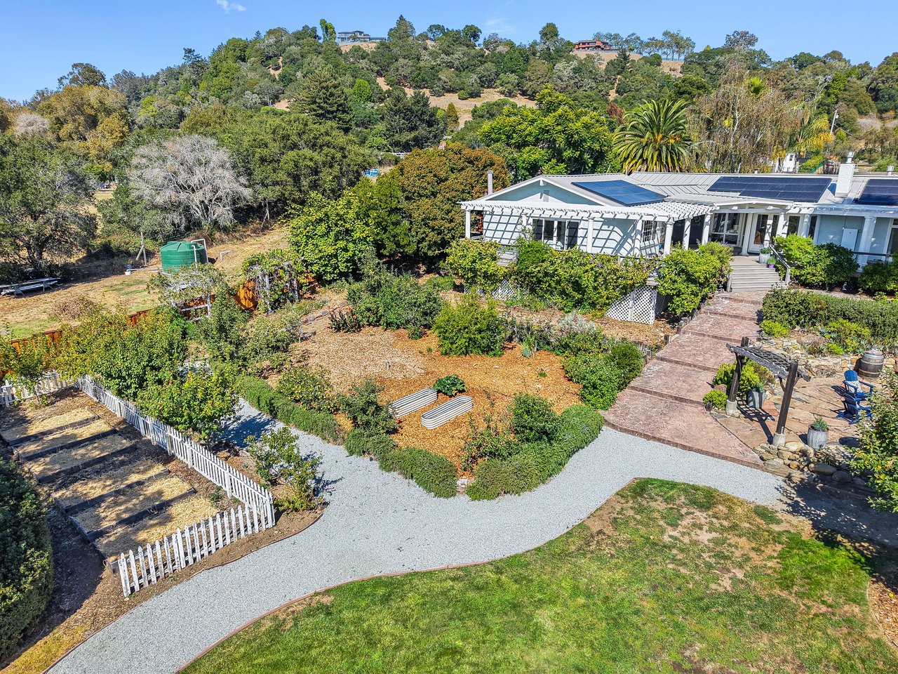3999 Cherryvale Avenue | Soquel, California