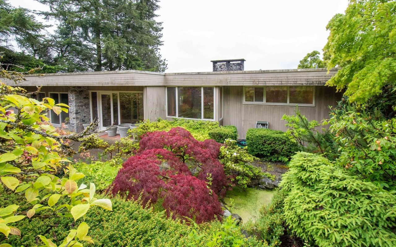 670 Fairmile Rd