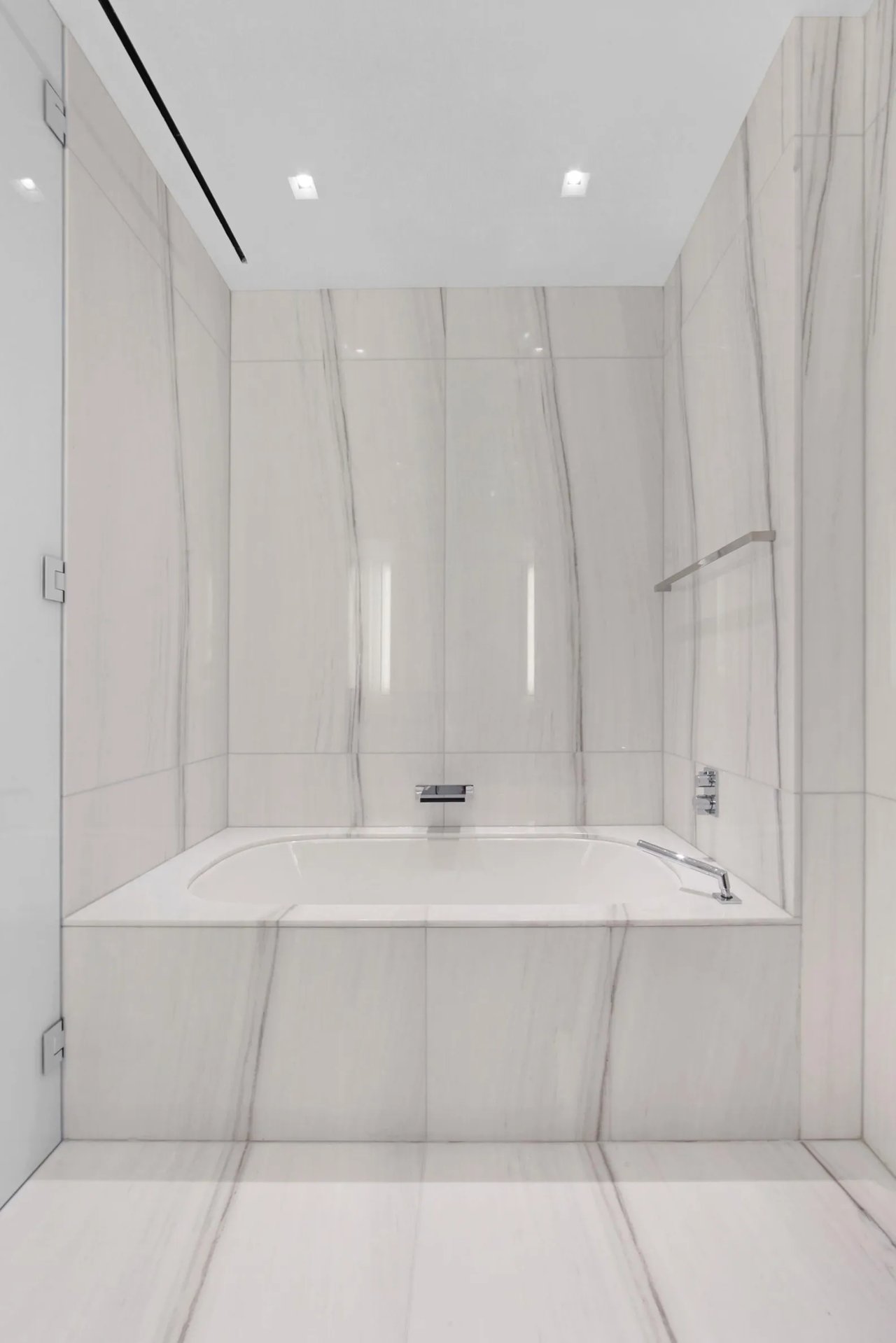 157 West 57th Street Unit: 47B