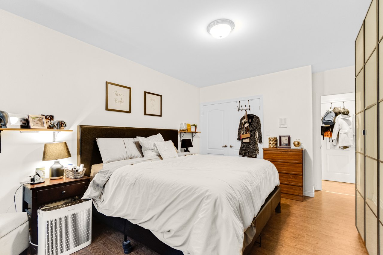 48 Mississauga Rd N 1