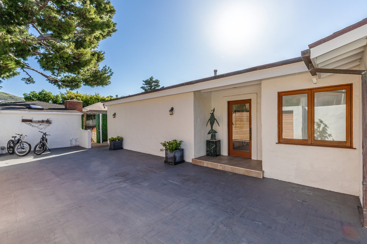 23018 Pacific Coast Hwy