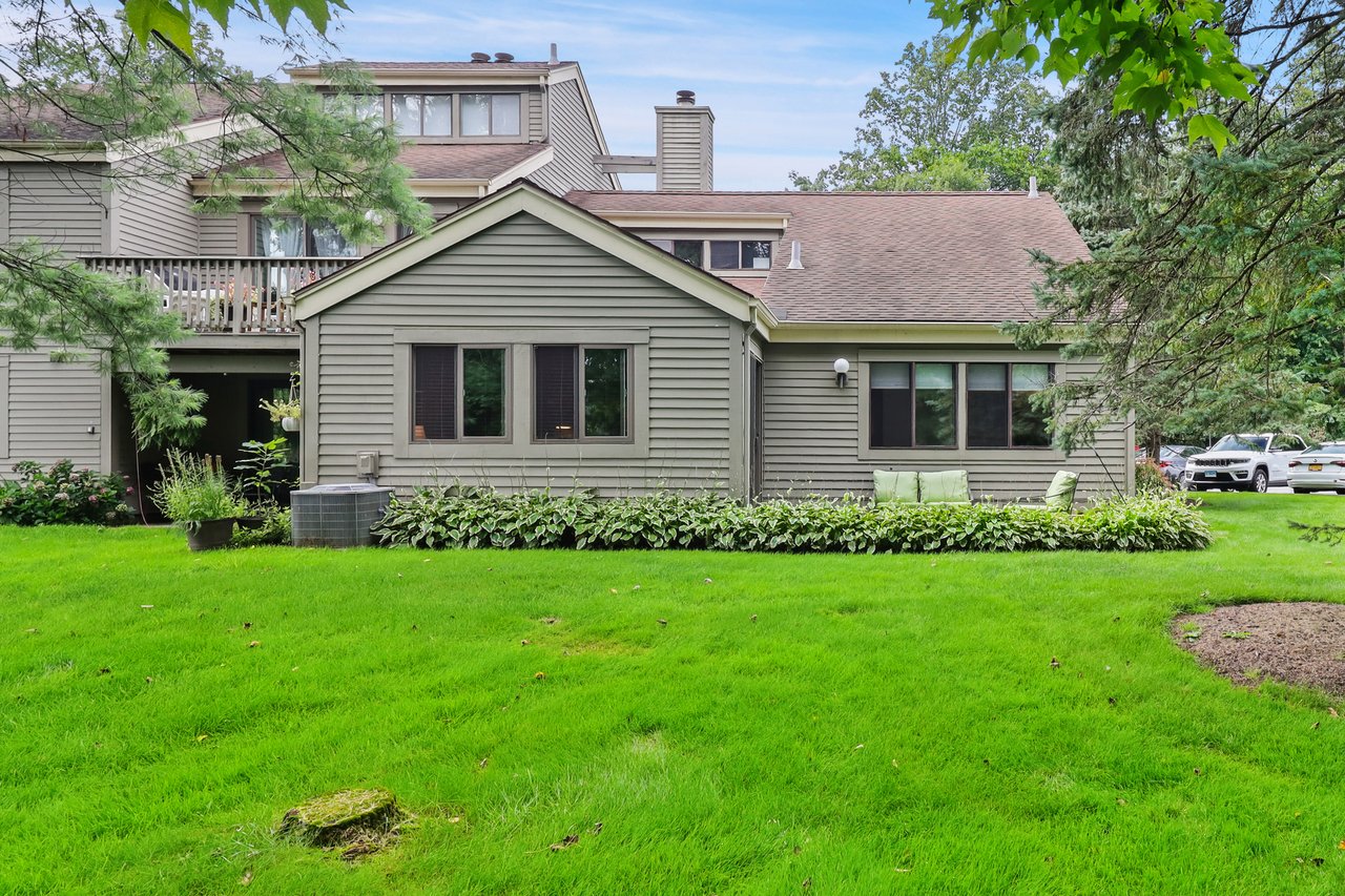 1 Oakridge Drive