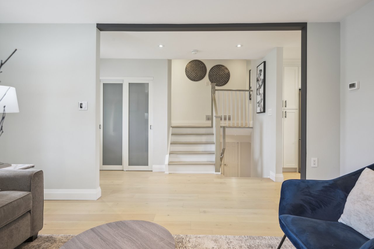 Completely Renovated Sidesplit on an Exclusive Cul-De Sac