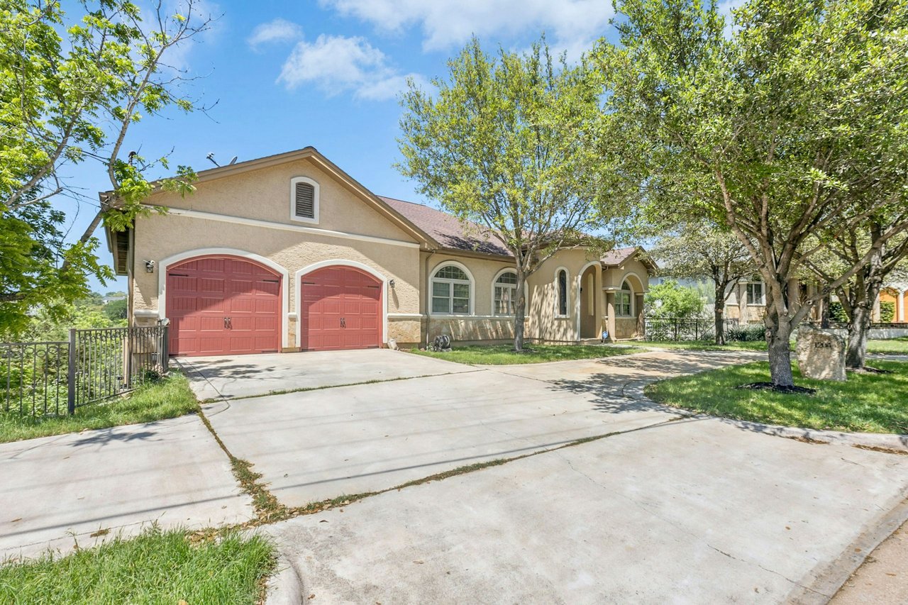 Pre-MLS Open House This Saturday 2-5PM!
