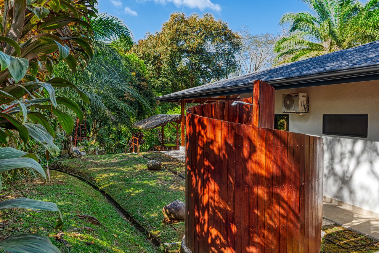 Tranquil Home with Fruit Trees and Space for Several Casitas