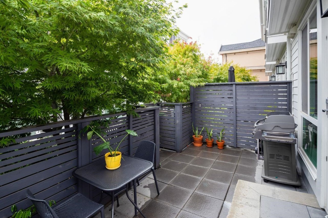 276 W 62nd Ave