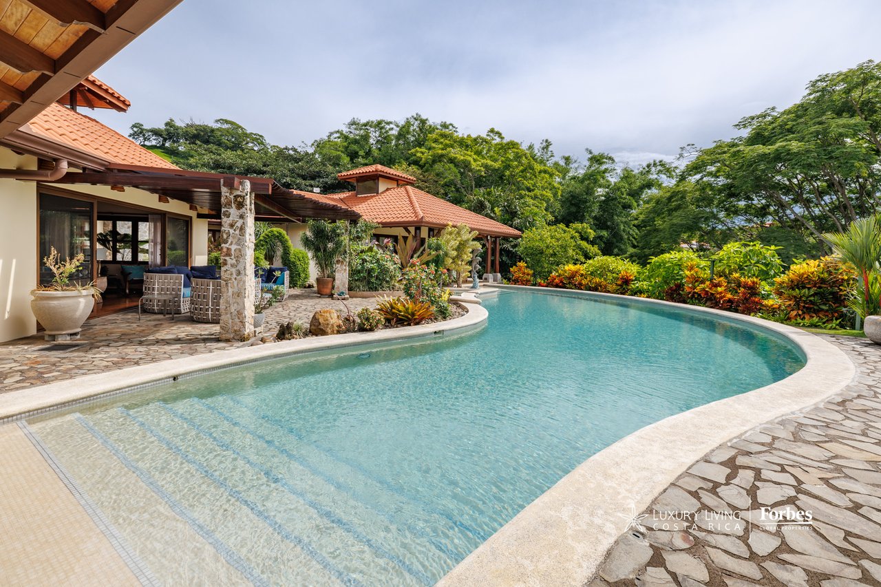 21470 - The Atenas Estate: Residencia de Lujo en Venta en Atenas