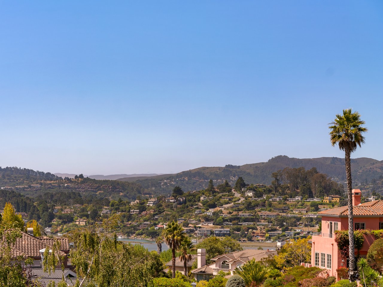 Architectural Modernism, Bay Views, and Exceptional Outdoor Living