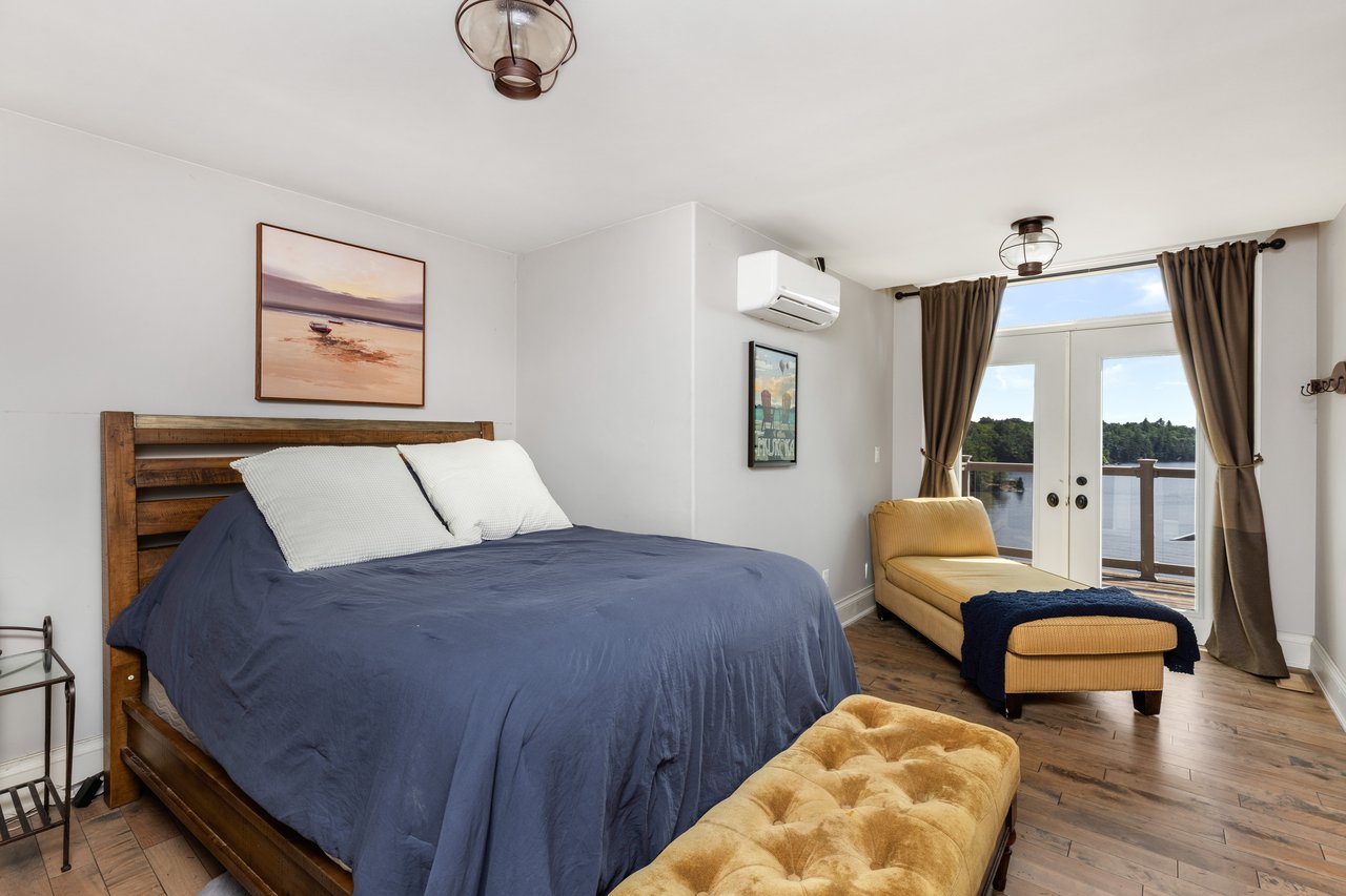 15 GORDON POINT LANE