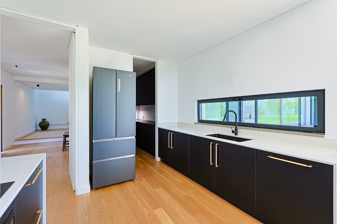 Japanese-Inspired Villa in Bom Sucesso Resort, Óbidos