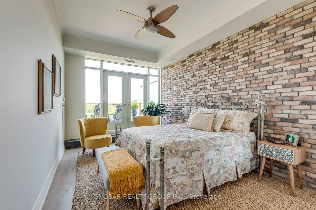 PAISLEY MODEL PENTHOUSE