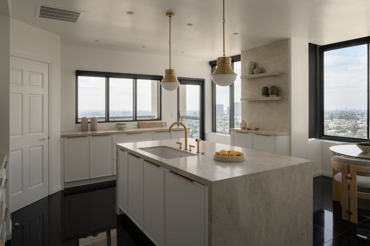 10724 WILSHIRE Unit: 1501, Wilshire Corridor