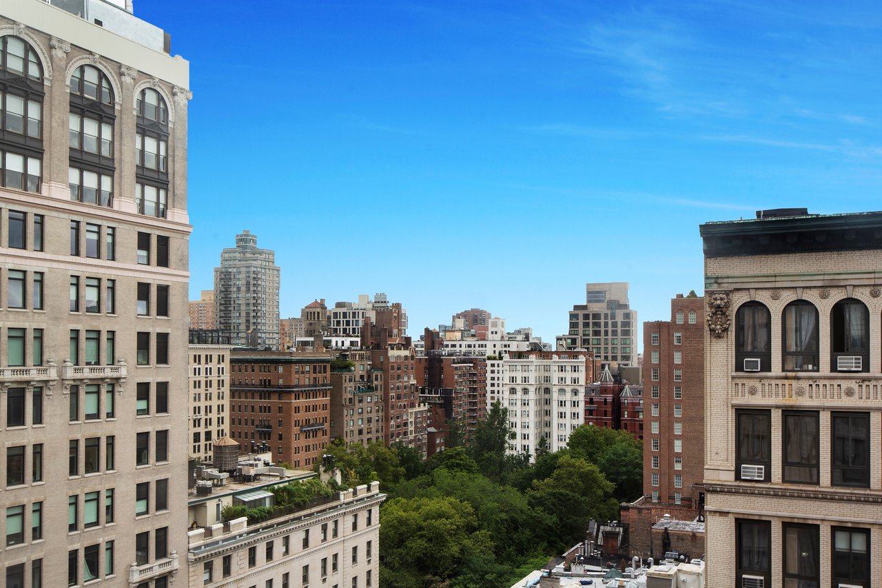 240 Park Avenue South, 14B