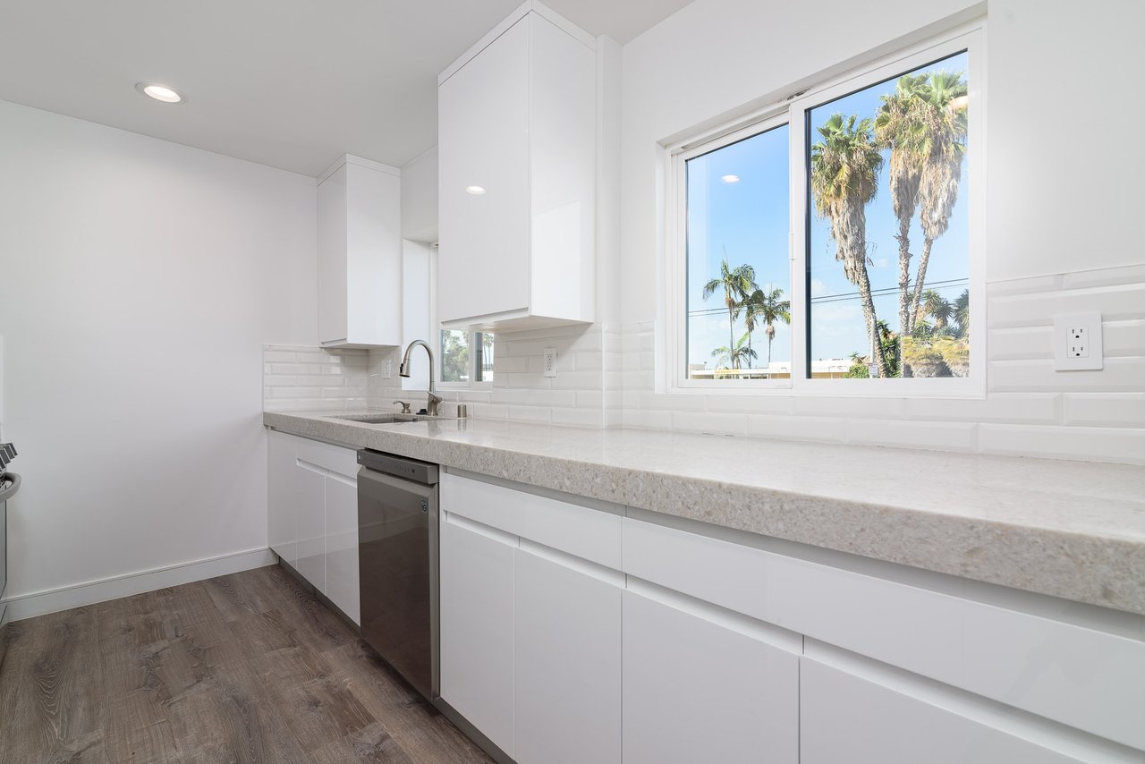 1310 W Valencia Drive