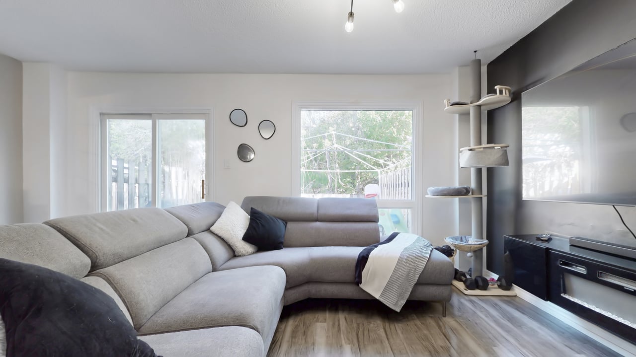 52 Adelaide Street Unit:32