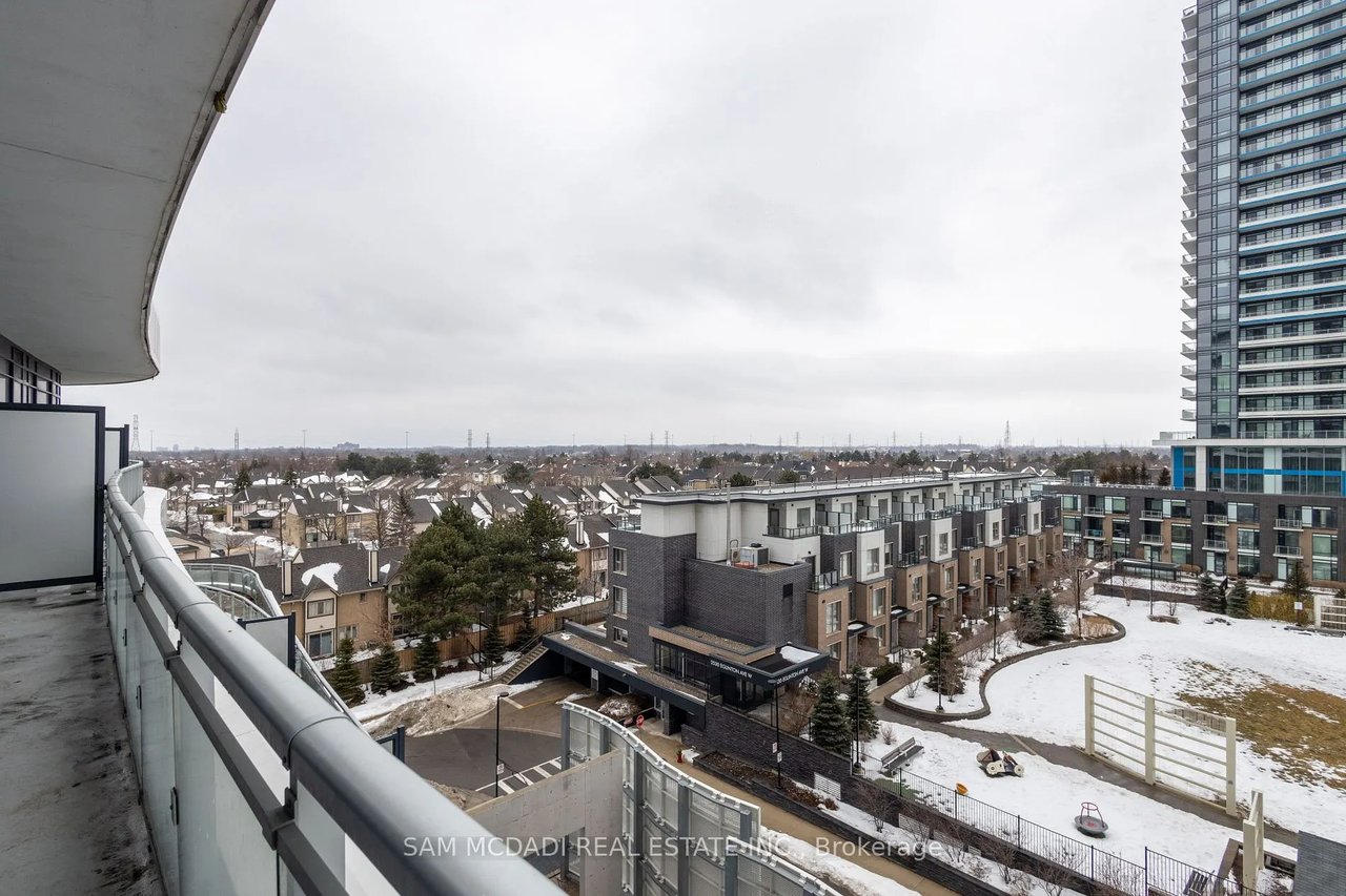 2520 Eglinton Ave W #410