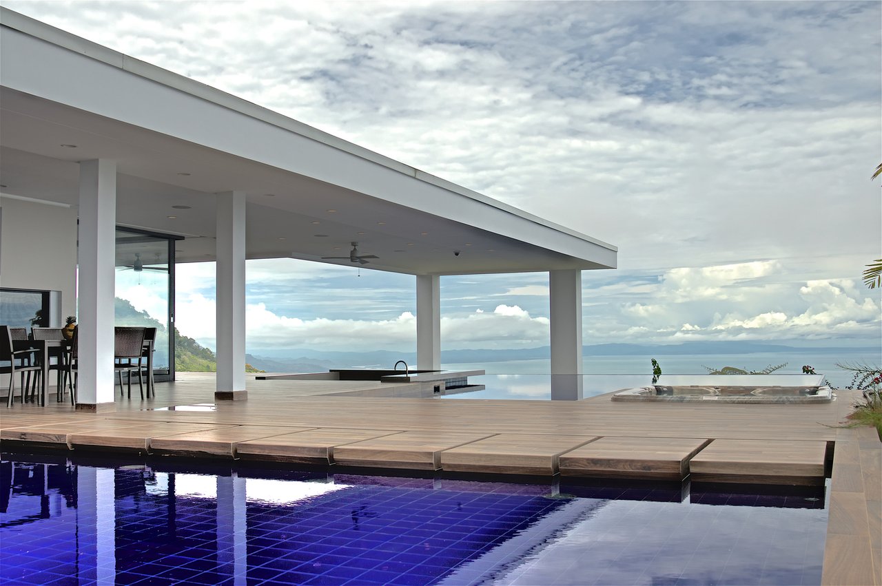 Impressive Contemporary Mansion