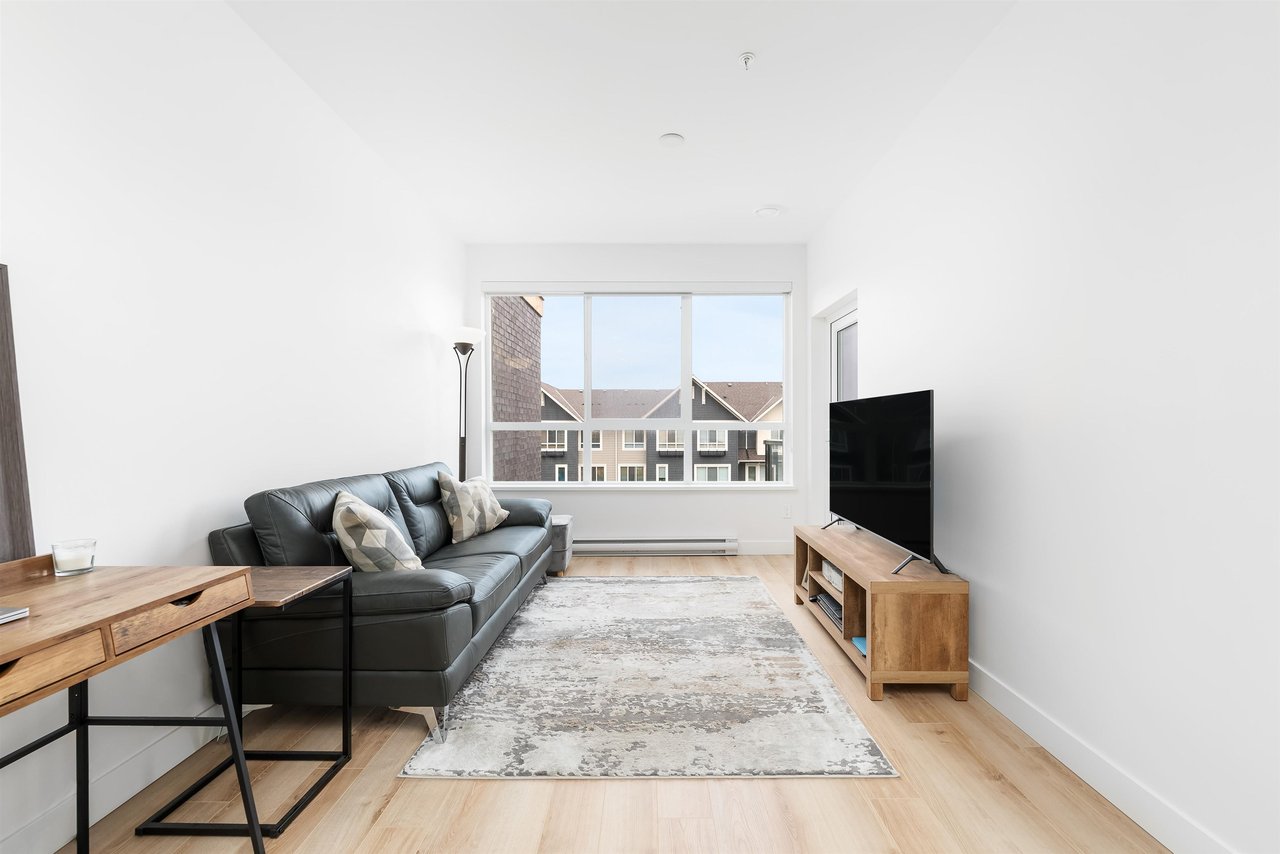 315-1892 Starling Dr