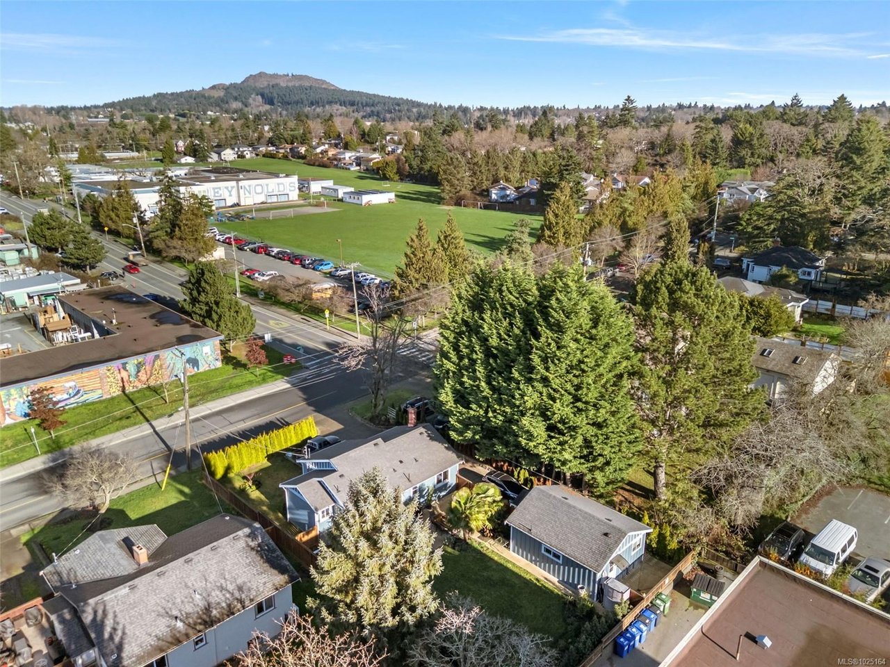 1123 Reynolds Rd, Saanich