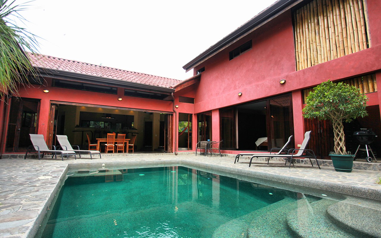 Pool Home Near Surf Break, Santa Teresa, Puntarenas