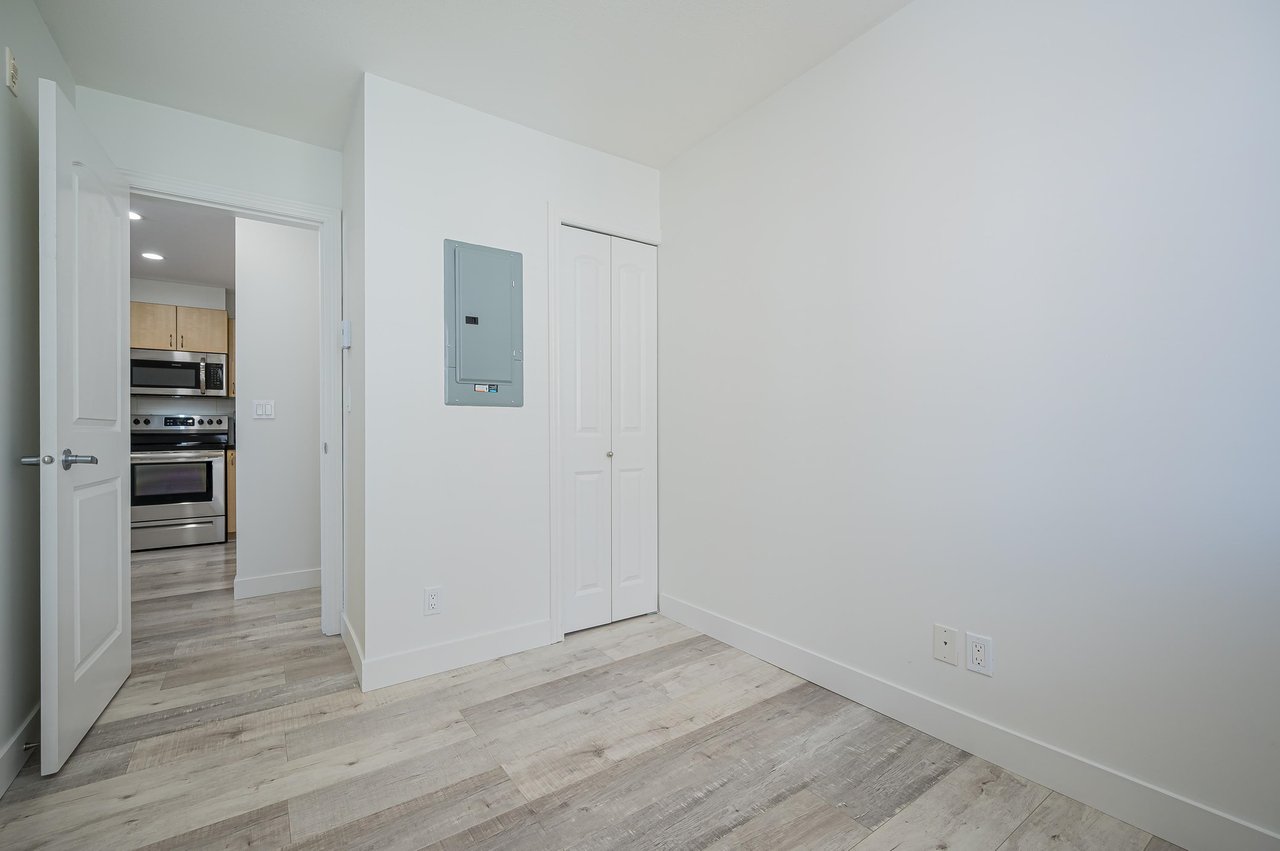 304-19774 56 Ave