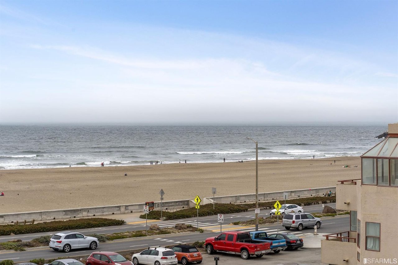 855 La Playa St, #459