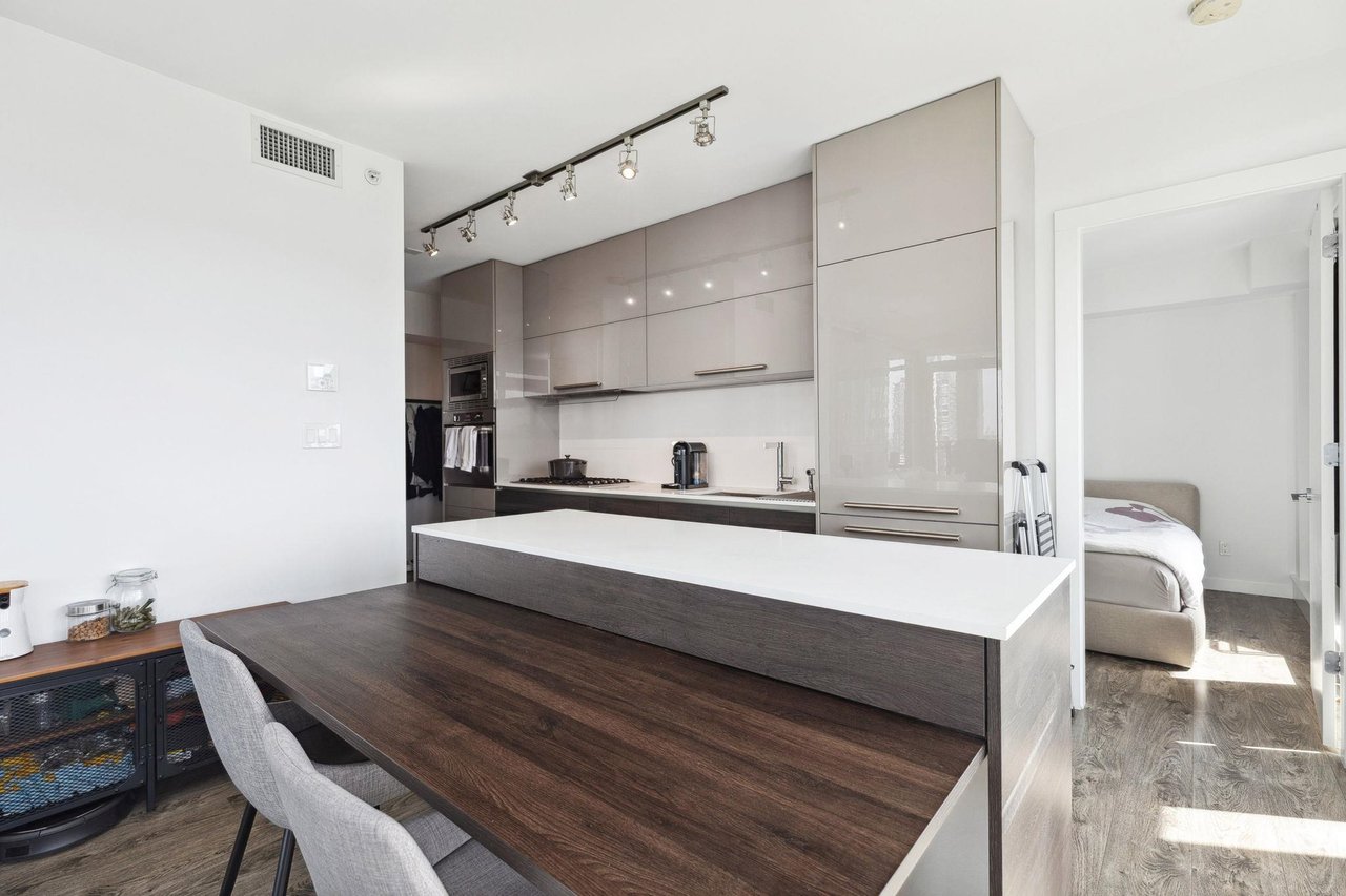 2106-2378 Alpha Ave