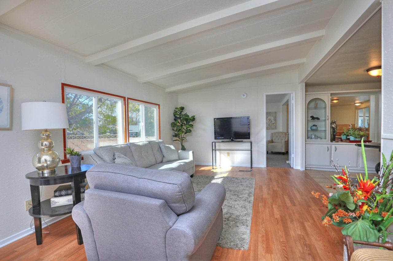 7465 Hollister Ave, #427