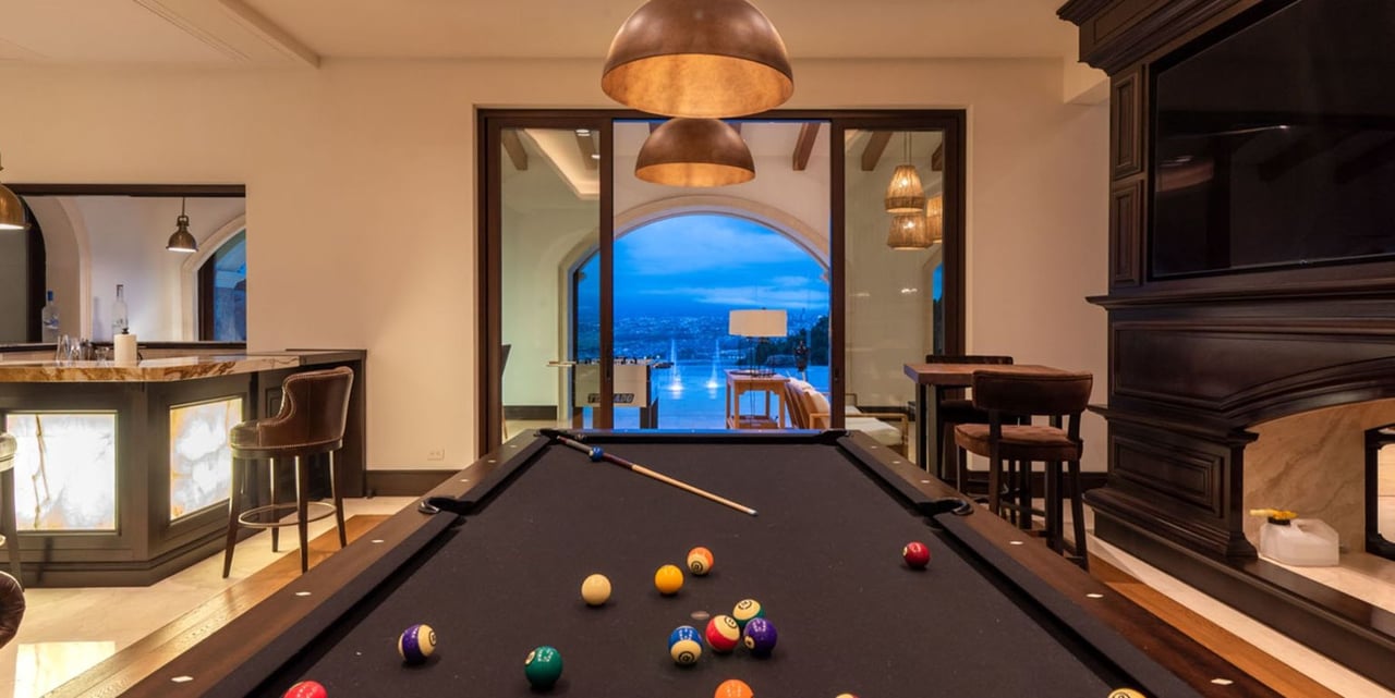 Tuscan Hilltop Luxury Estate, Santa Ana, San Jose