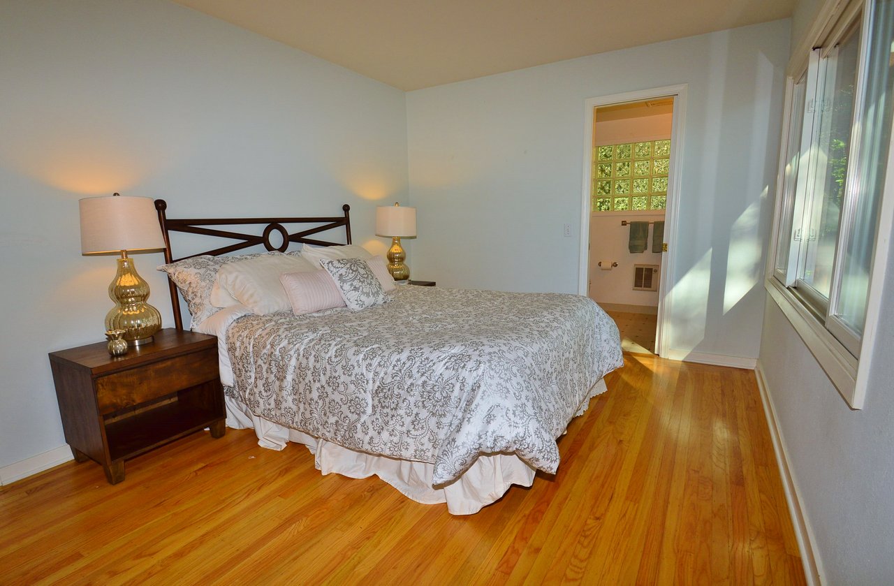 60 Madrone Road, Fairfax