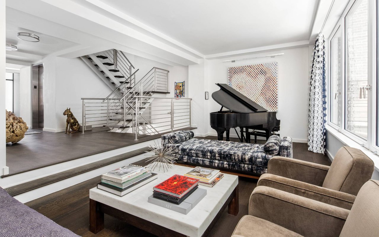 233 West 20th St