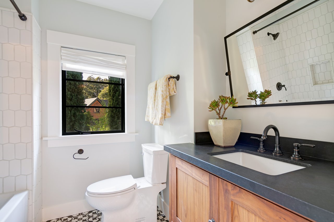 90 Alder Avenue, San Anselmo