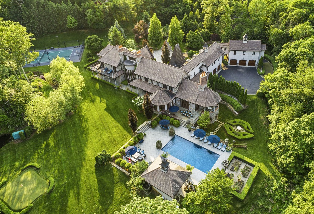 11 Terrace Cir, Armonk NY