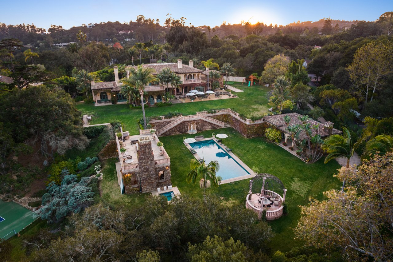 2733 Sycamore Canyon Rd