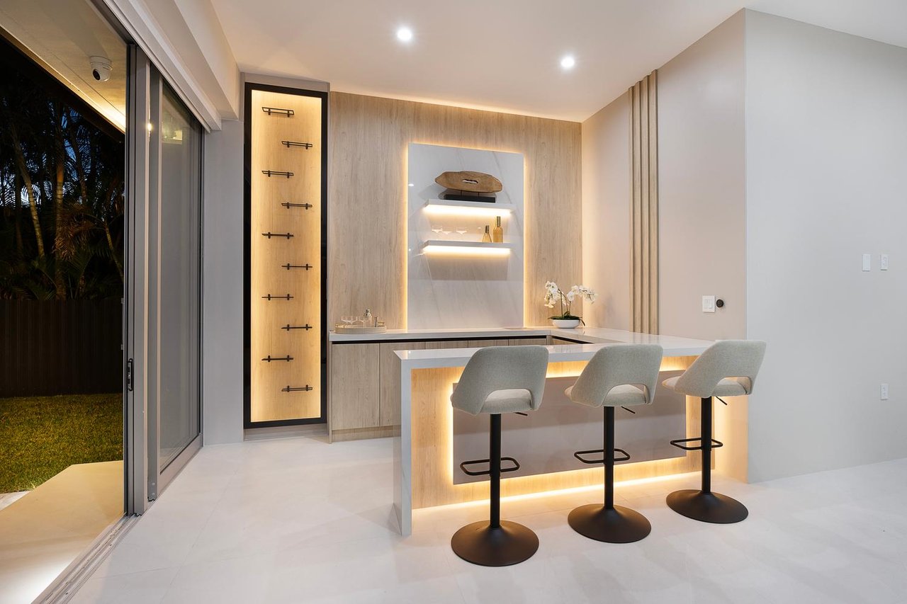 JUST LISTED: Modern Luxury Estate at 11240 SW 95th Street