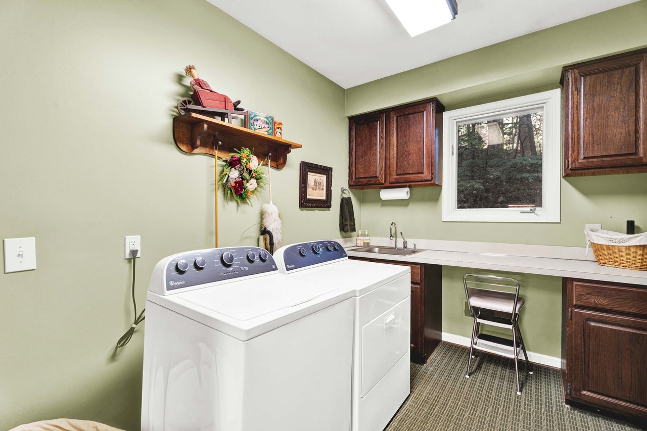 1100 Bretton Lane, Bloomfield Hills