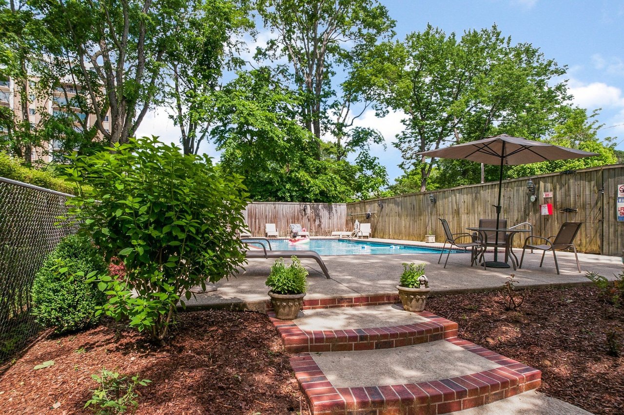 4225 Harding Pike # 408