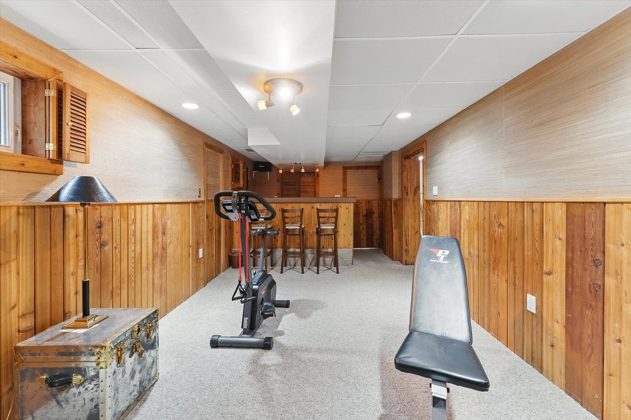 1443 Birchwood Dr
