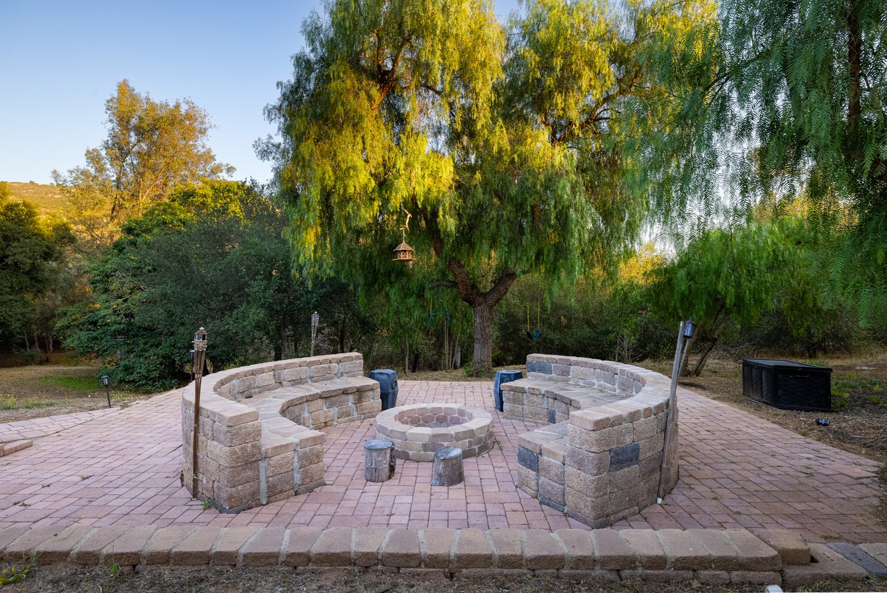 15275 Eastvale Rd