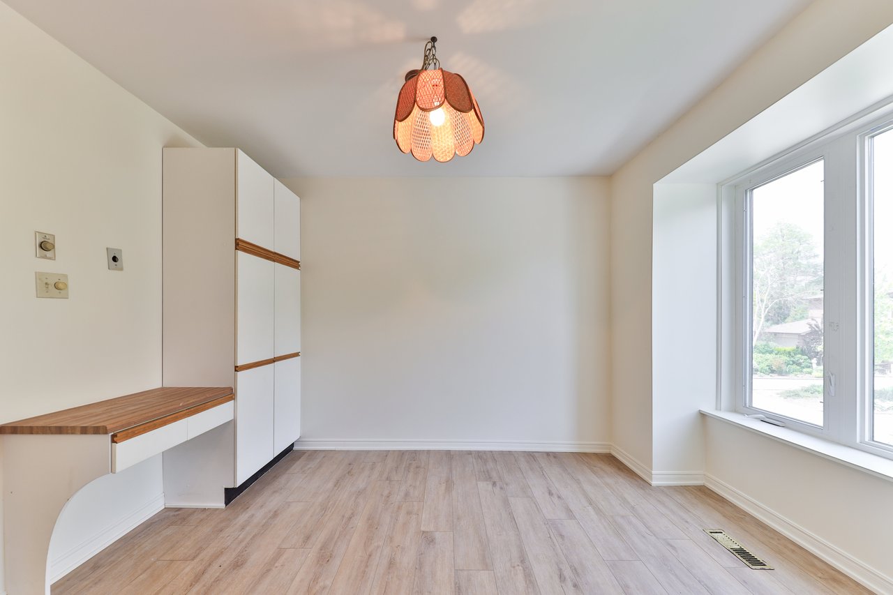 1160 Walden Circle #11