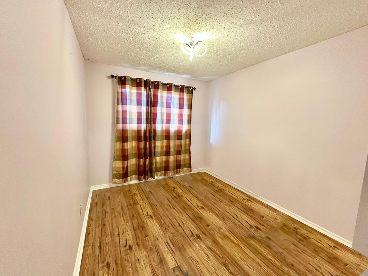 2111 Montreal Road Unit: 76