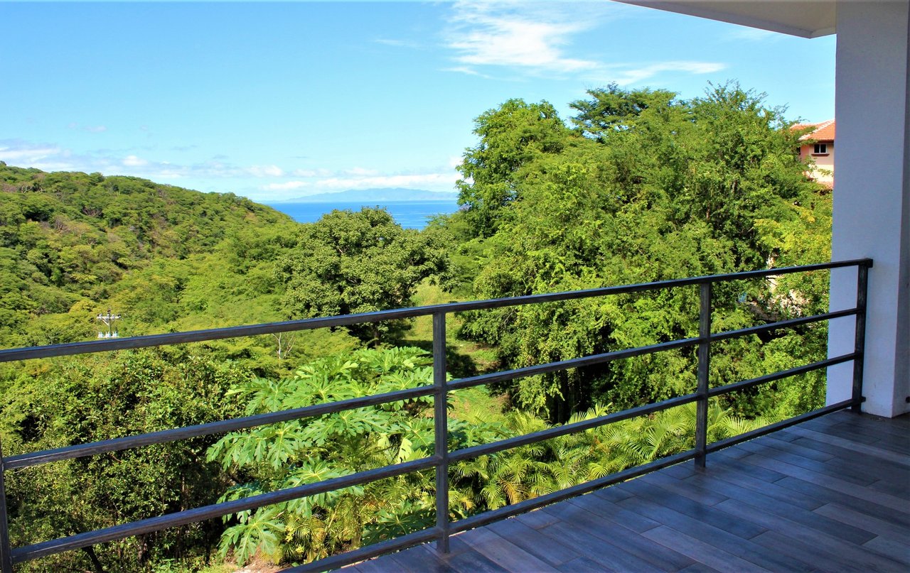 Home With Buildable Expansion Lot, Papagayo, Guanacaste