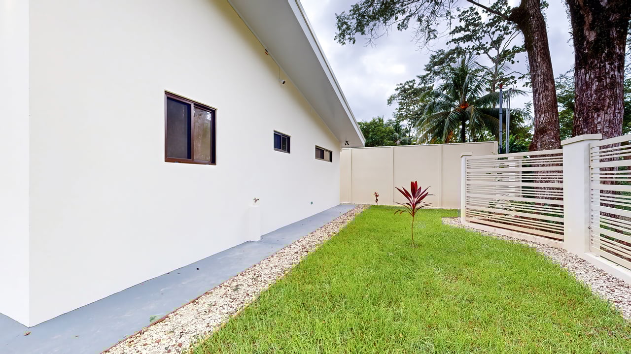 Modern 3-Bedroom Home Near Marino Ballena National Park – Central Uvita