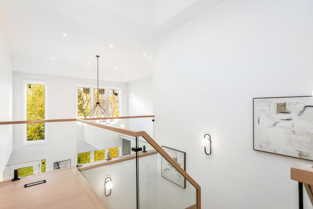 365 Jumna Ave, Mineola East