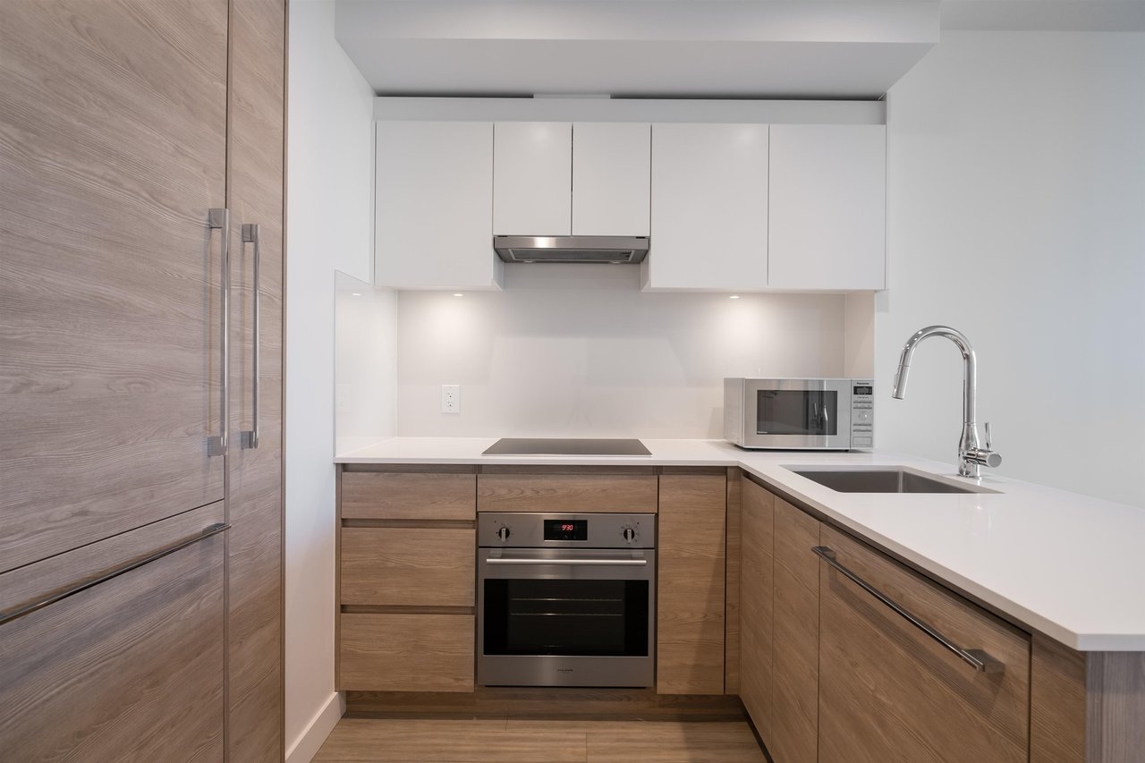 13615 Fraser Hwy, #2308